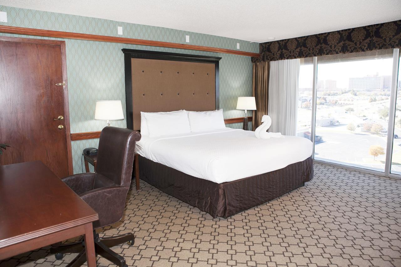 Wyndham Oklahoma City Exterior photo